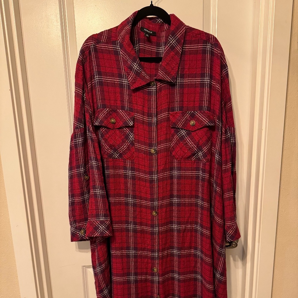 Torrid Lizzie-Style Crinkle Flannel Gauze Plaid Tunic Shirt - Picture 5 of 5